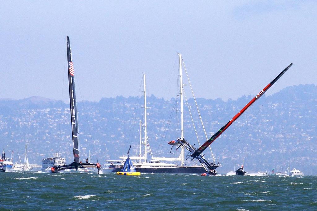 Oracle Team USA v Emirates Team New Zealand. America’s Cup Day 5 San Francisco. Emirates Team NZ comes close to a capsize in Race 8 as Oracle Team USA avoids - 5 © Richard Gladwell www.photosport.co.nz